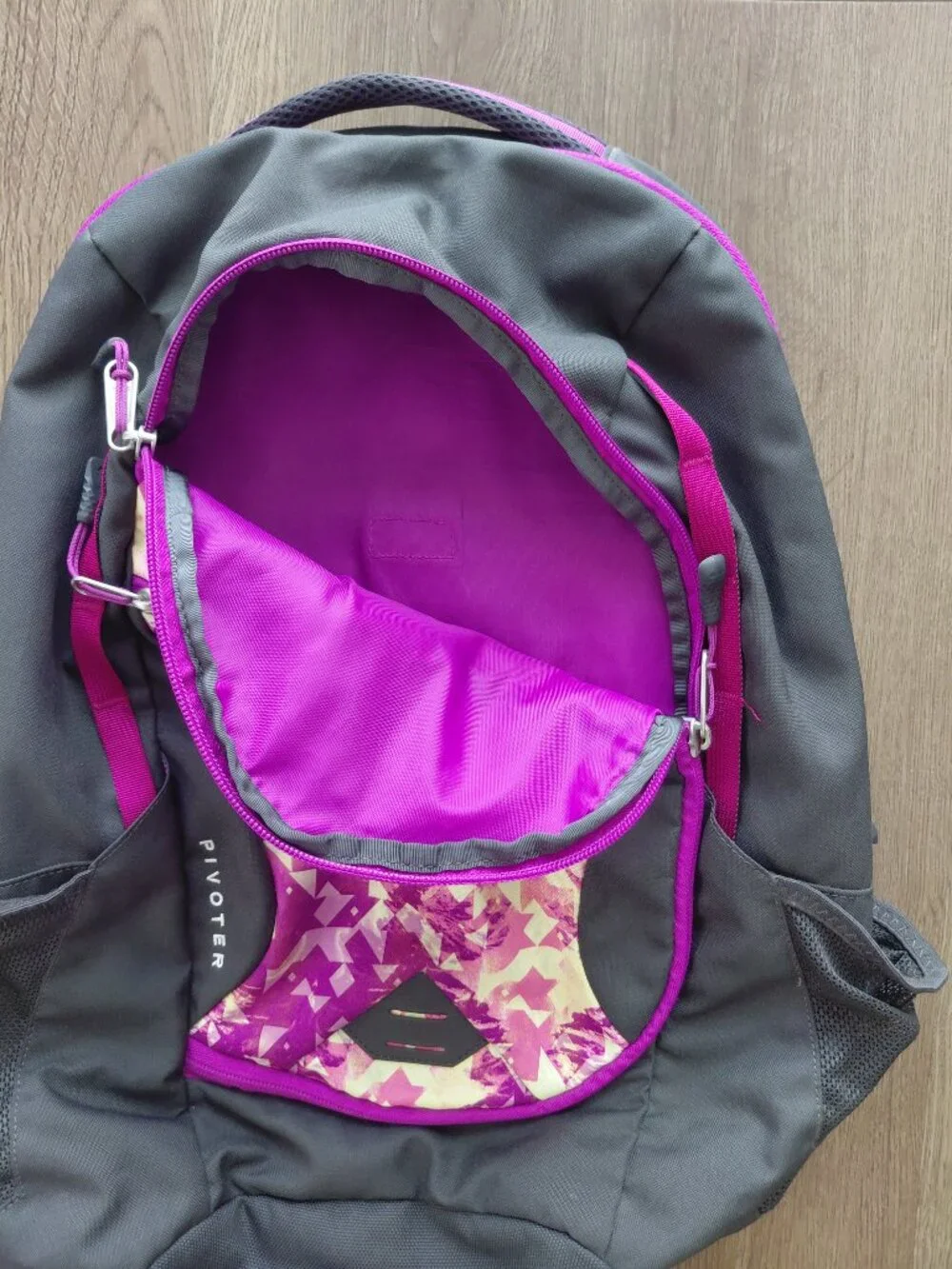 The North Face Pivoter Hiking & Utility Backpack